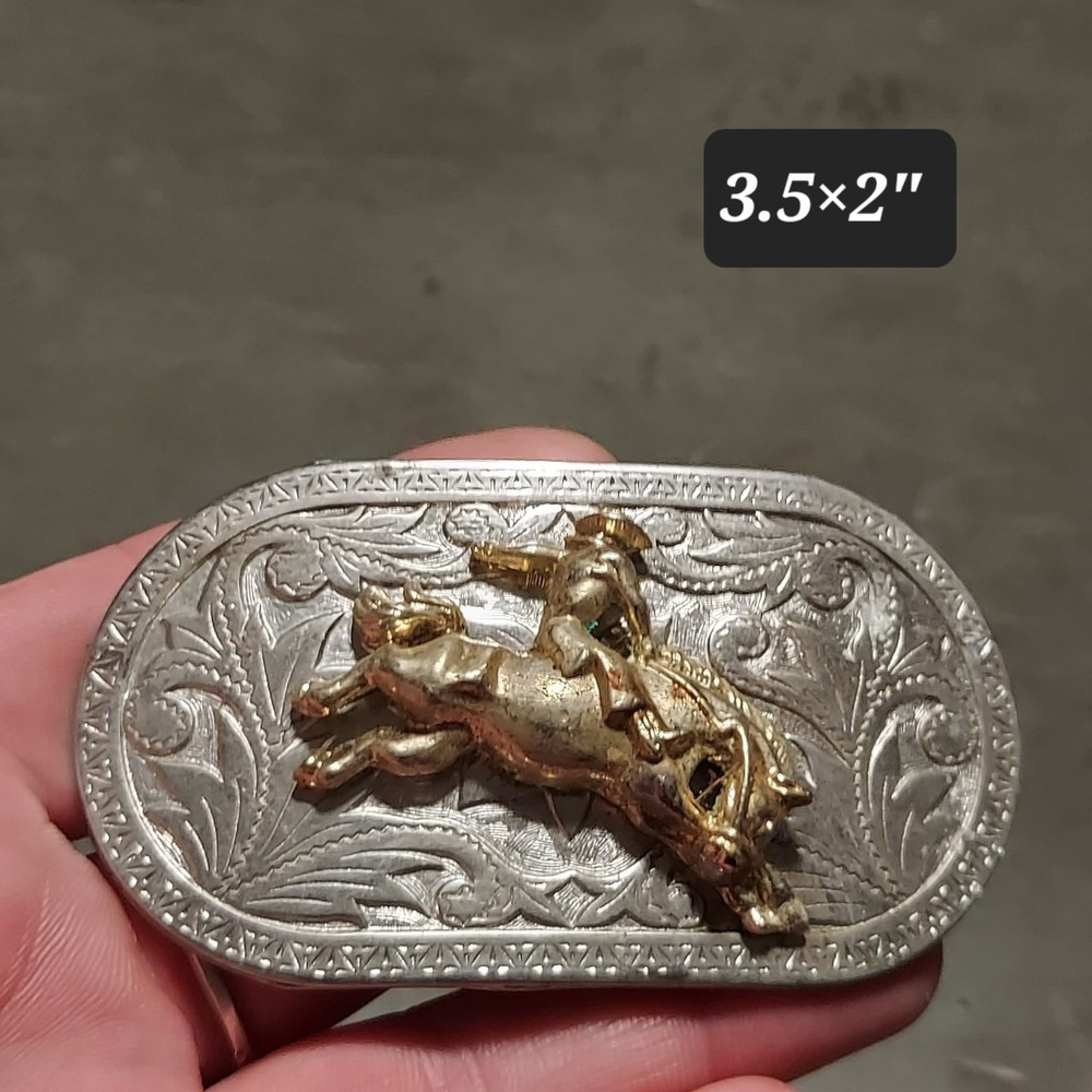 Rare Vintage WESTERN BUCKING BRONCO COWBOY BELT BUCKLE! 1970s 3.5x2" Silver&Gold